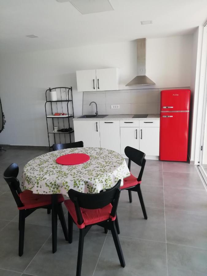 M&D Appartments Комижа Экстерьер фото